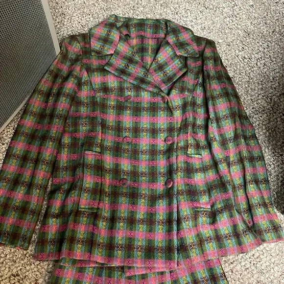 Vintage 60s/70s wool plaid suit - blazer and wide leg high rise pants - Picture 2 of 13